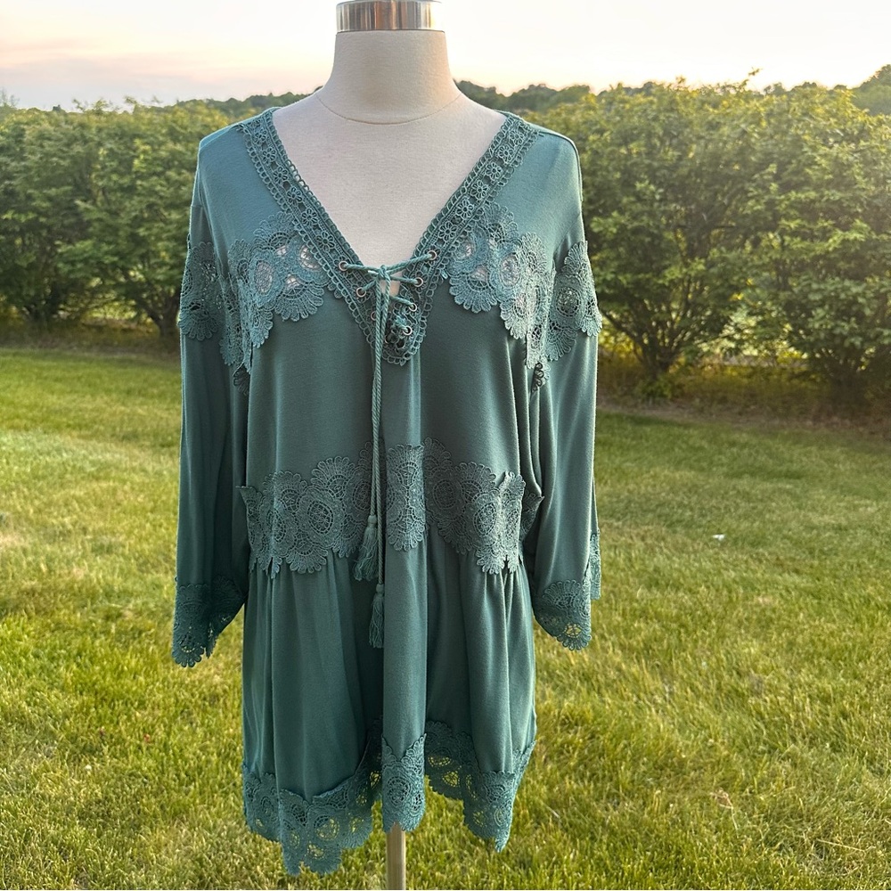 Roman’s Teal Boho Lace-Trim Tunic Top - Plus Size 18/20  Intricate Crochet